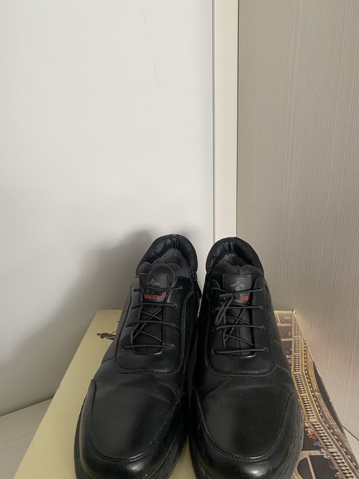 Продам зимную обувь