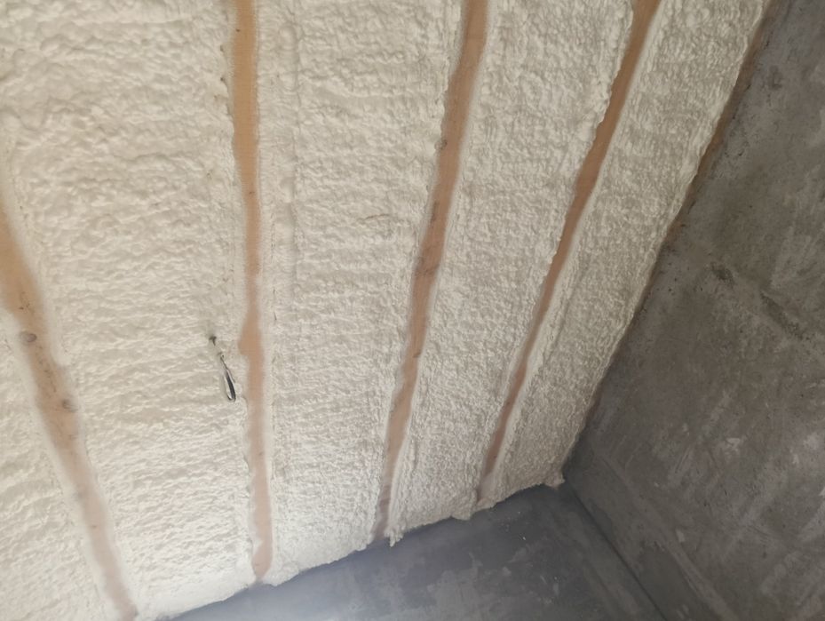 Izolație cu spumă poliuretanica