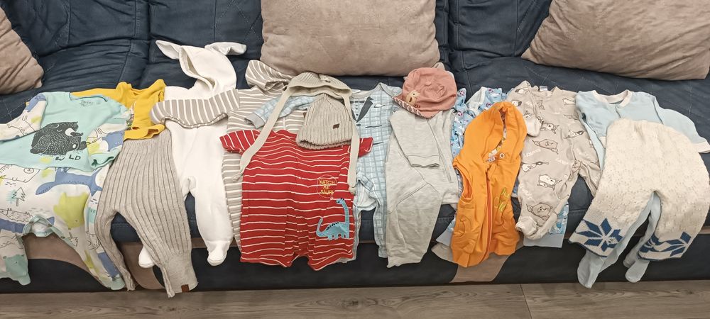 Продам пакет с детскими вещьми