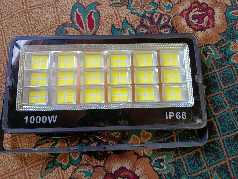 Прожектор светодиодный