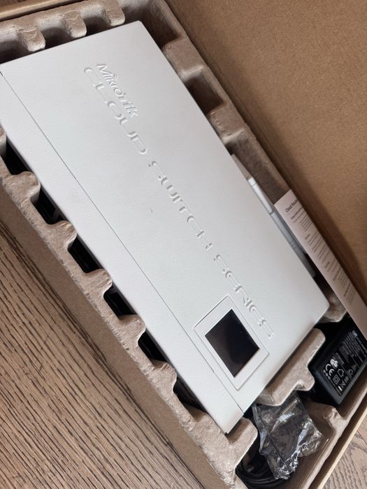 Cloud Router Switch 24 x Gigabit MikroTik CRS125-25G-1S-2HnD-IN