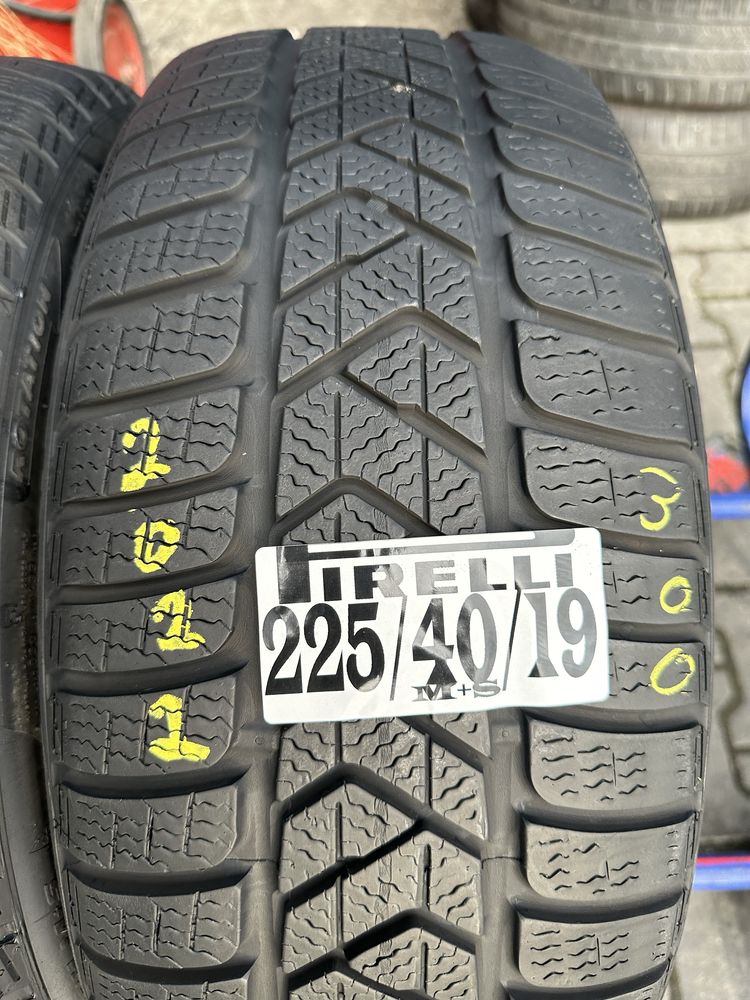 225/40/19 Pirelli M+S