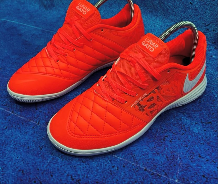 Продам зальник лунар гато новый. 42 размер