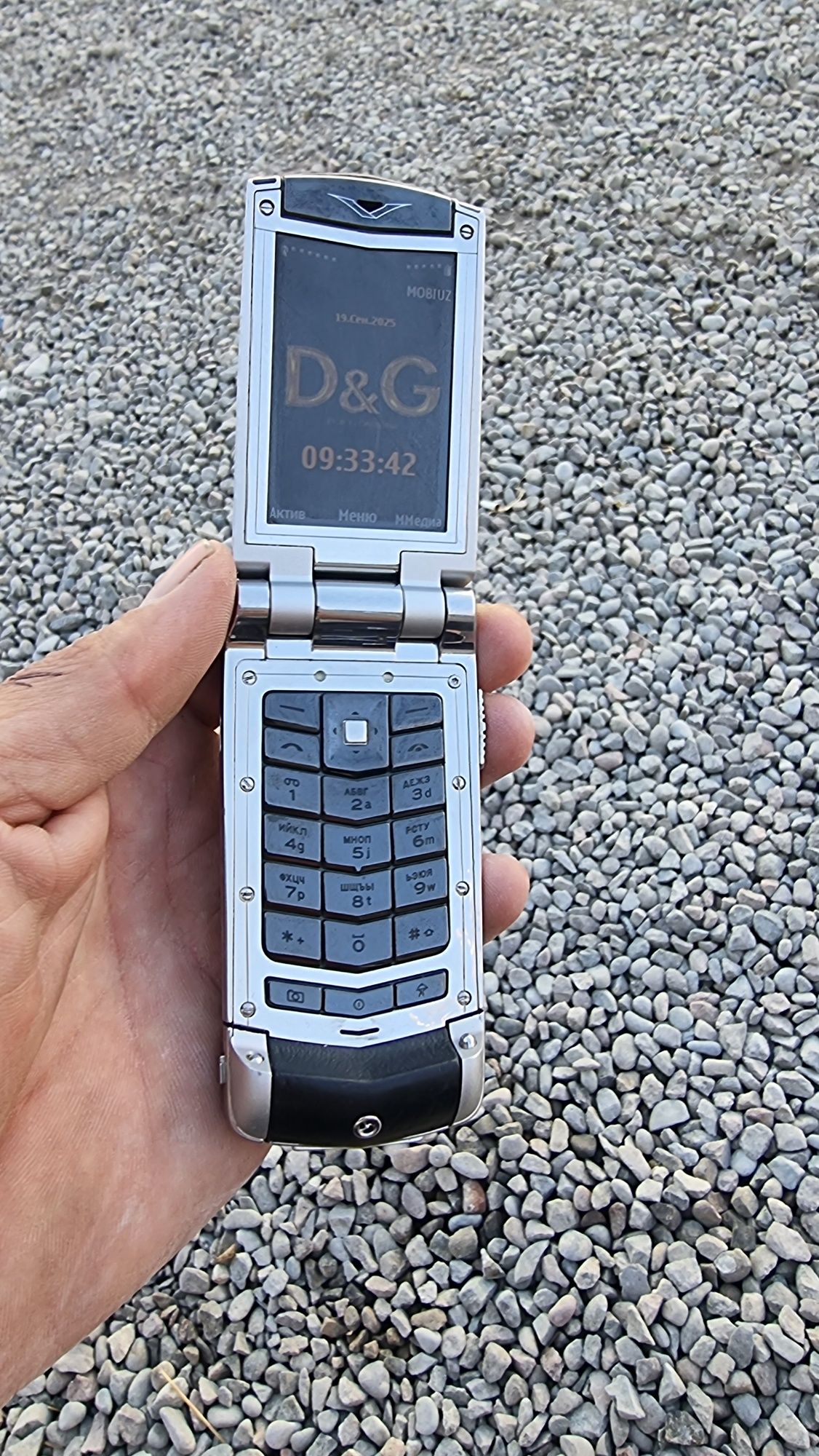 Vertu canstellation keramik.
