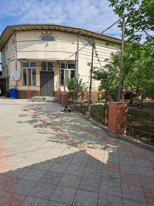 Срочно продаётся 2-х этажный дом