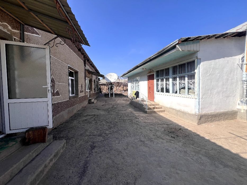 Участка сотилади