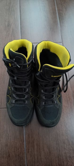 Vând Bocanci Lowa 43,5