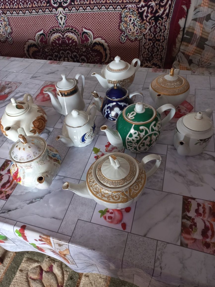 Разные посуды и чайники