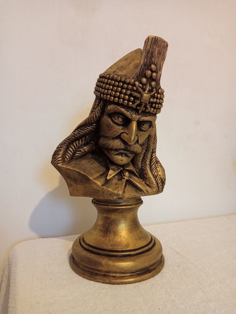 Bust Vlad Tepes ,din ceramică