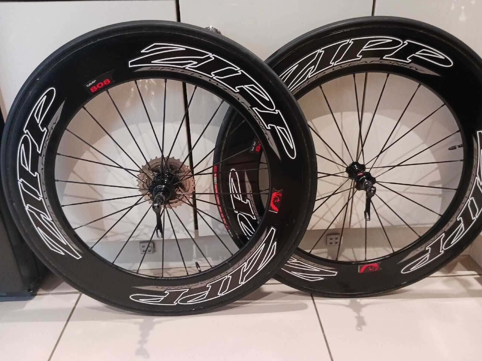 Roti carbon cursiera ZIPP 808 Firecrest, 4500lei