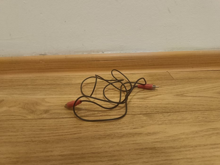 Очень много разъёмов для устройств.