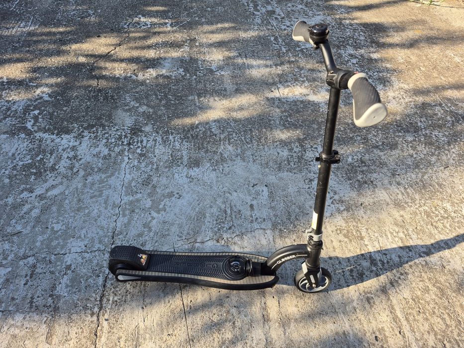 Trotineta electrica 5-8 ani