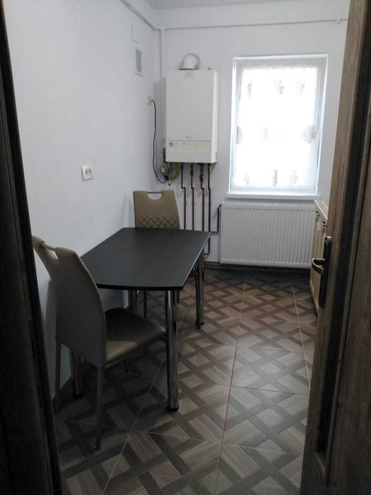 Închiriez apartament 2 camere