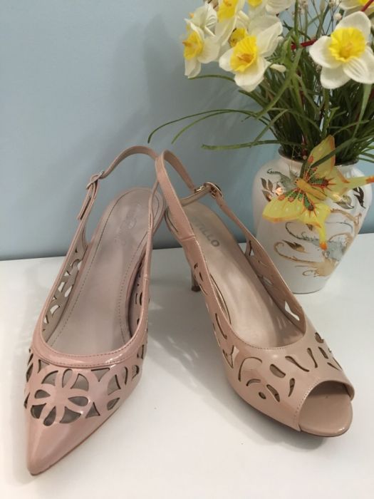 Лот елегантни сандали - пепел от  рози