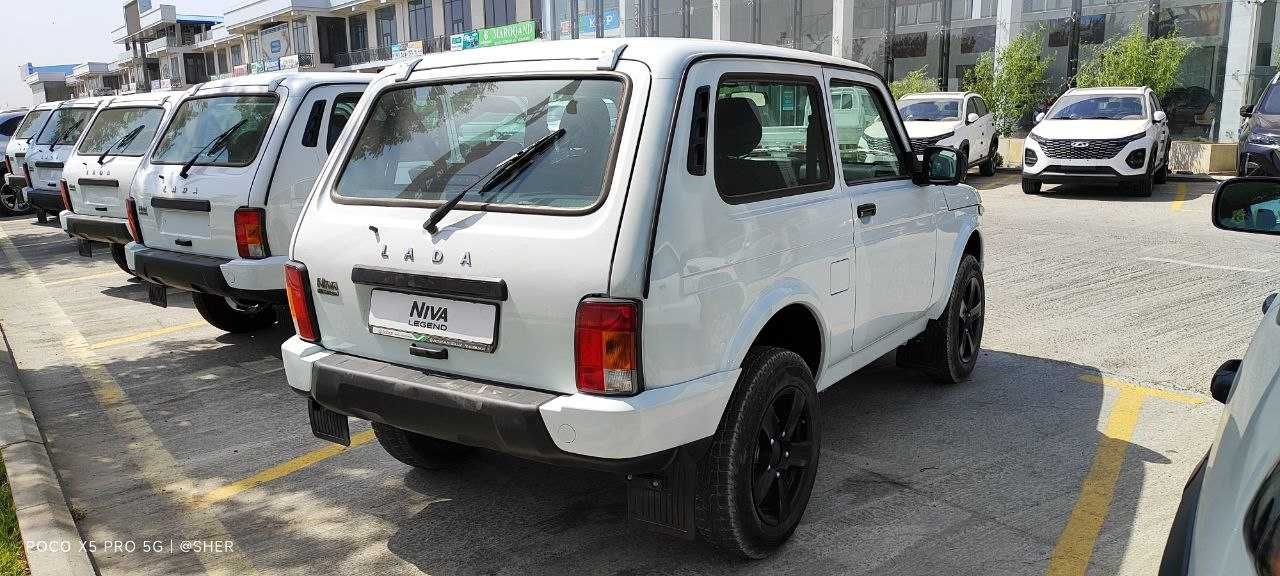 LADA NIVA  21214