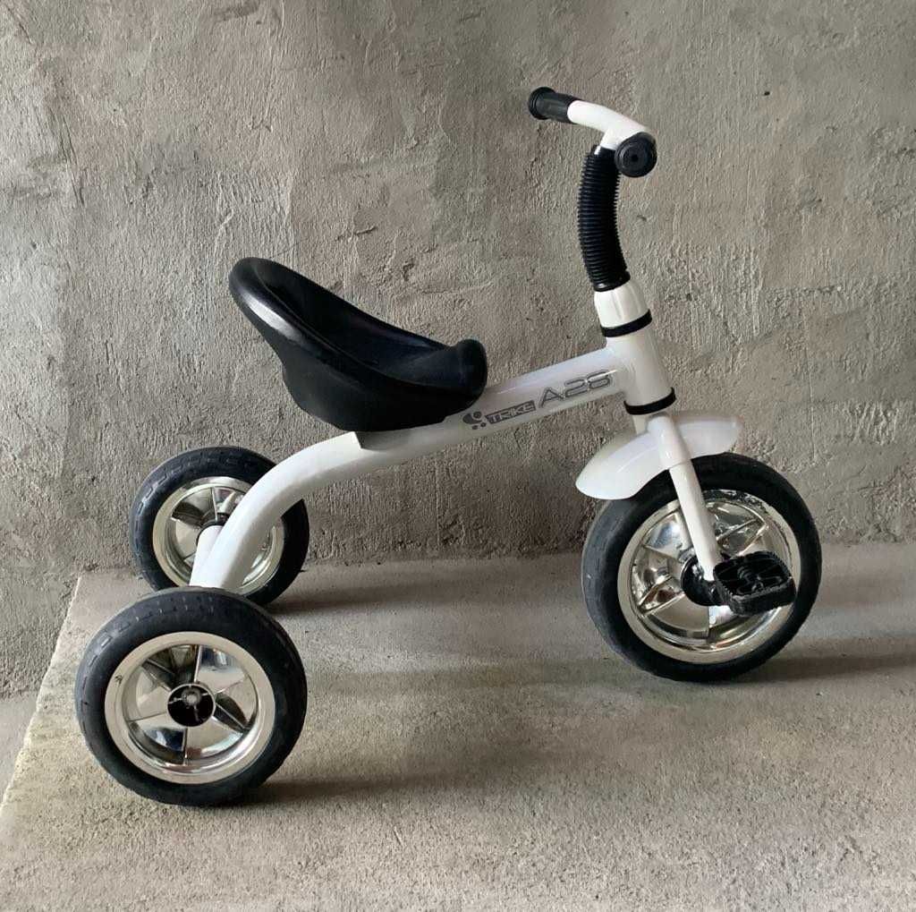 Детски велосипед триколка TRIKE A28 бяла