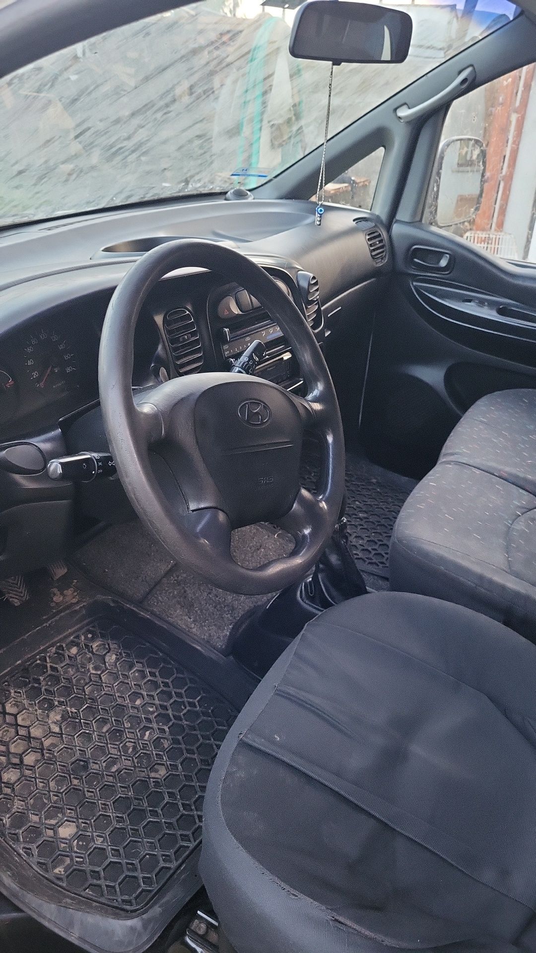 Hyundai   h-1  5+1