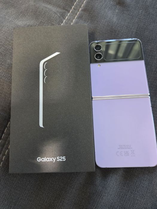 Samsung galaxy z flip 4