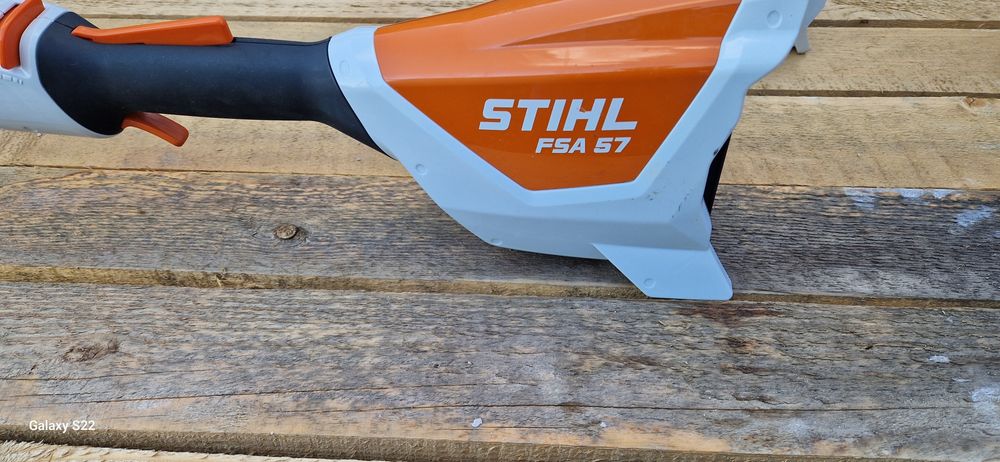 Stihl motocoasa pe acumulator