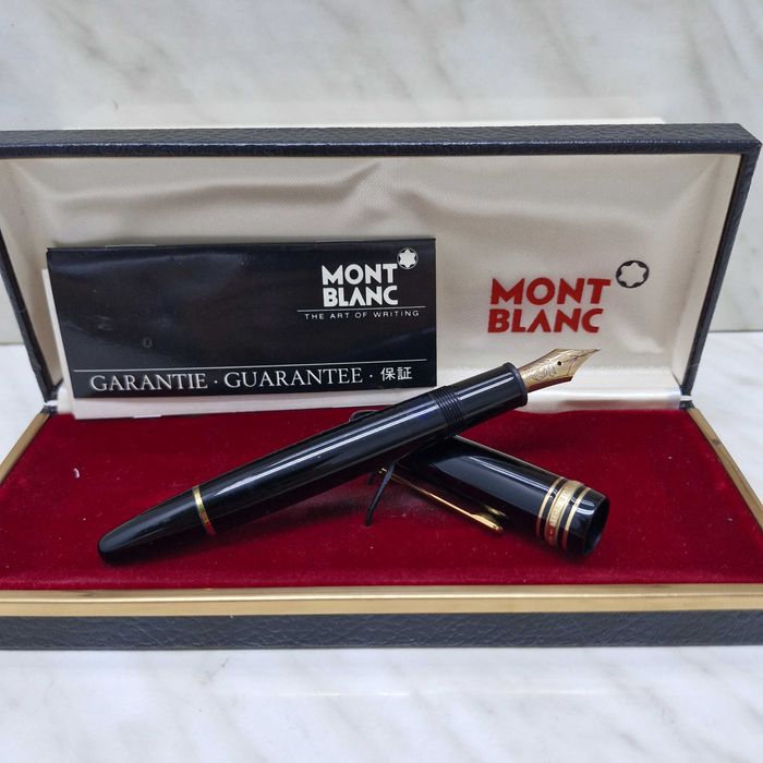 Montblanc Meisterstuck No. 146 , Pen 4810 14K 585 la cutie