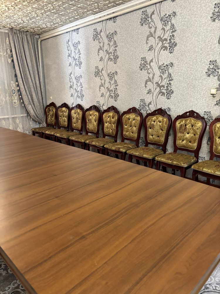 стол с стульями