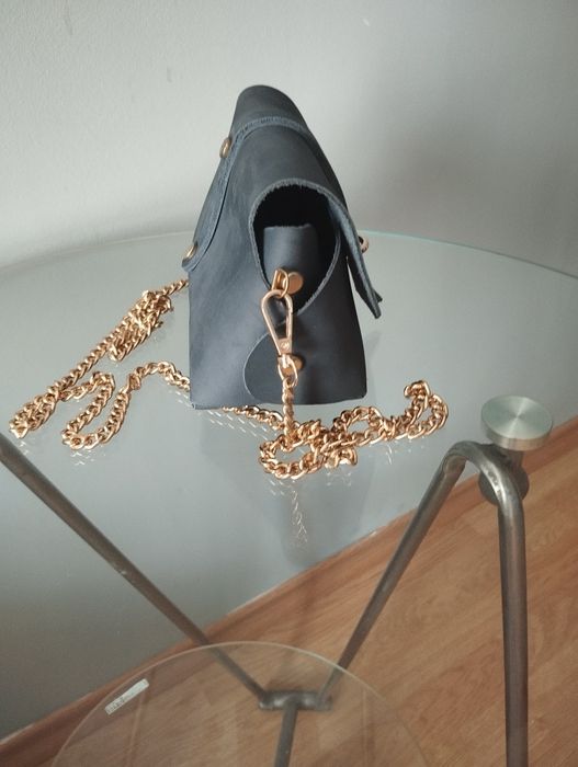 Дамска-чантичка.