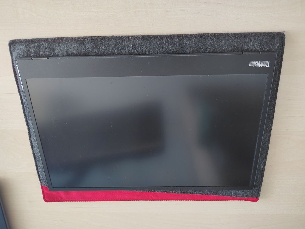 Преносим монитор Lenovo ThinkVision m14