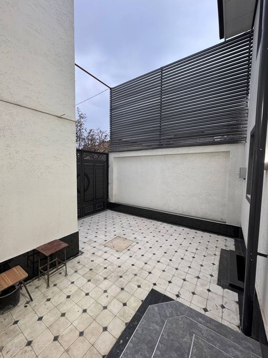 Продажа Компактный  Коттедж Бодомзор