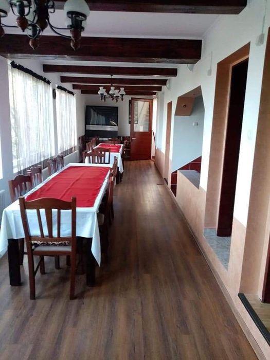 Închiriez Cabana
