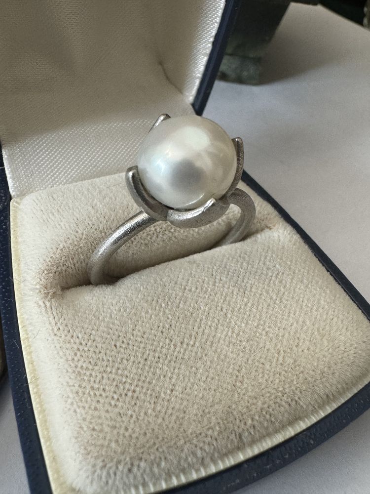 Inel argint 925 cu perla naturala mare.