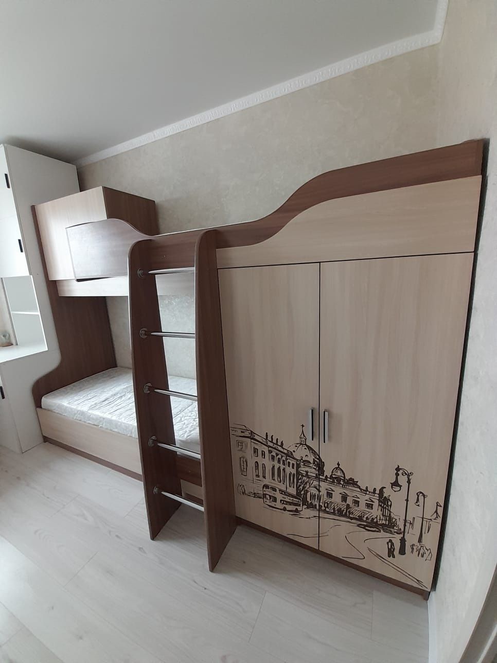 Продам 2комнатную новостройку 68кв.