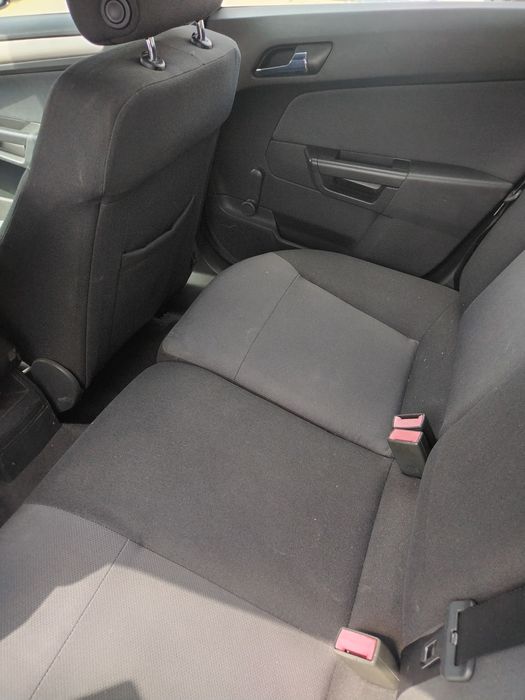 Vând Opel astra h 1.9 cdti 120cai