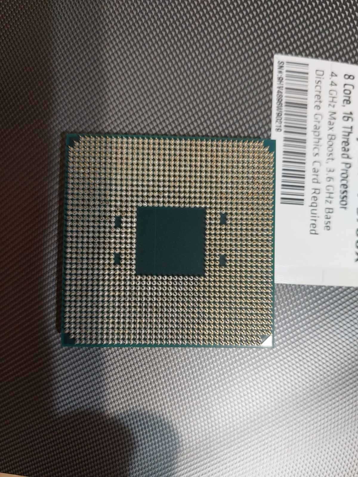 Ryzen 7 3700X , AM4 , zen2 8-ядрен , 16-треда