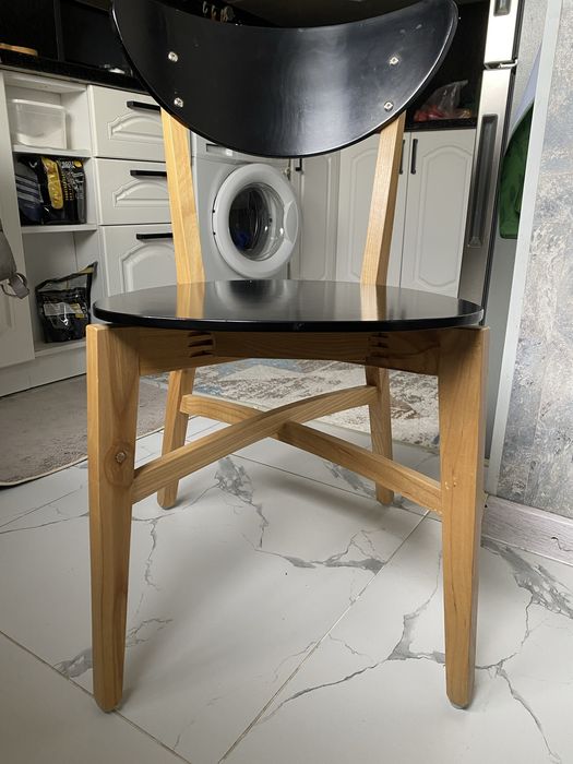 Стулья кухонные .