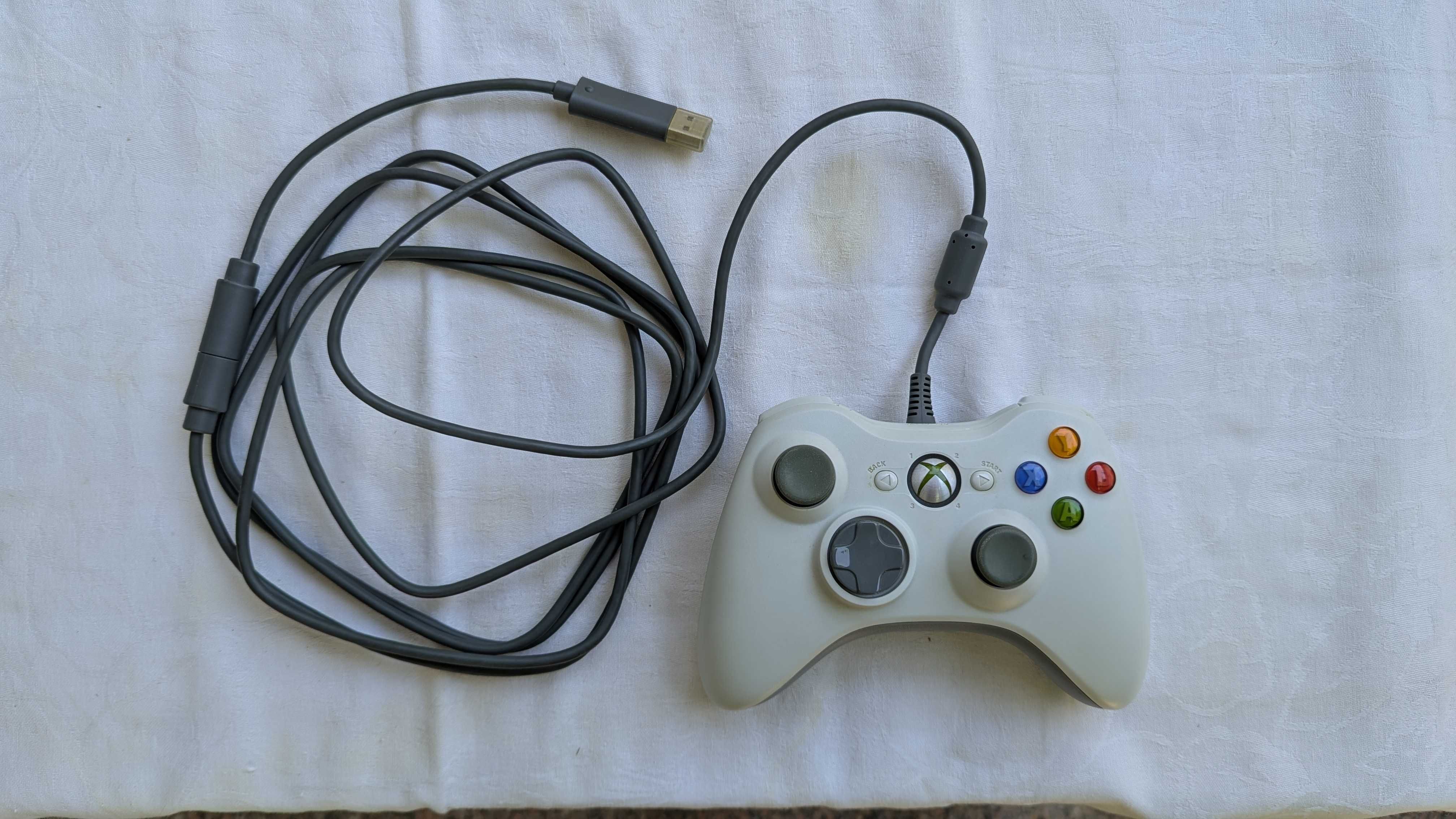 Gamepad cu fir Microsoft Xbox 360