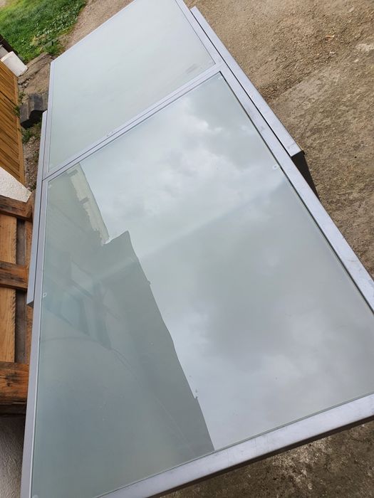 Masă sticlă extensibilă