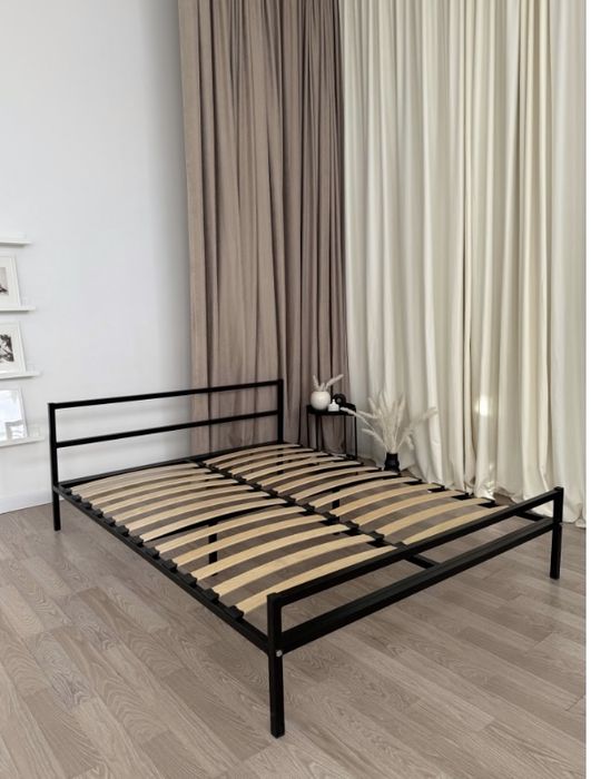 Кровать двуспальная