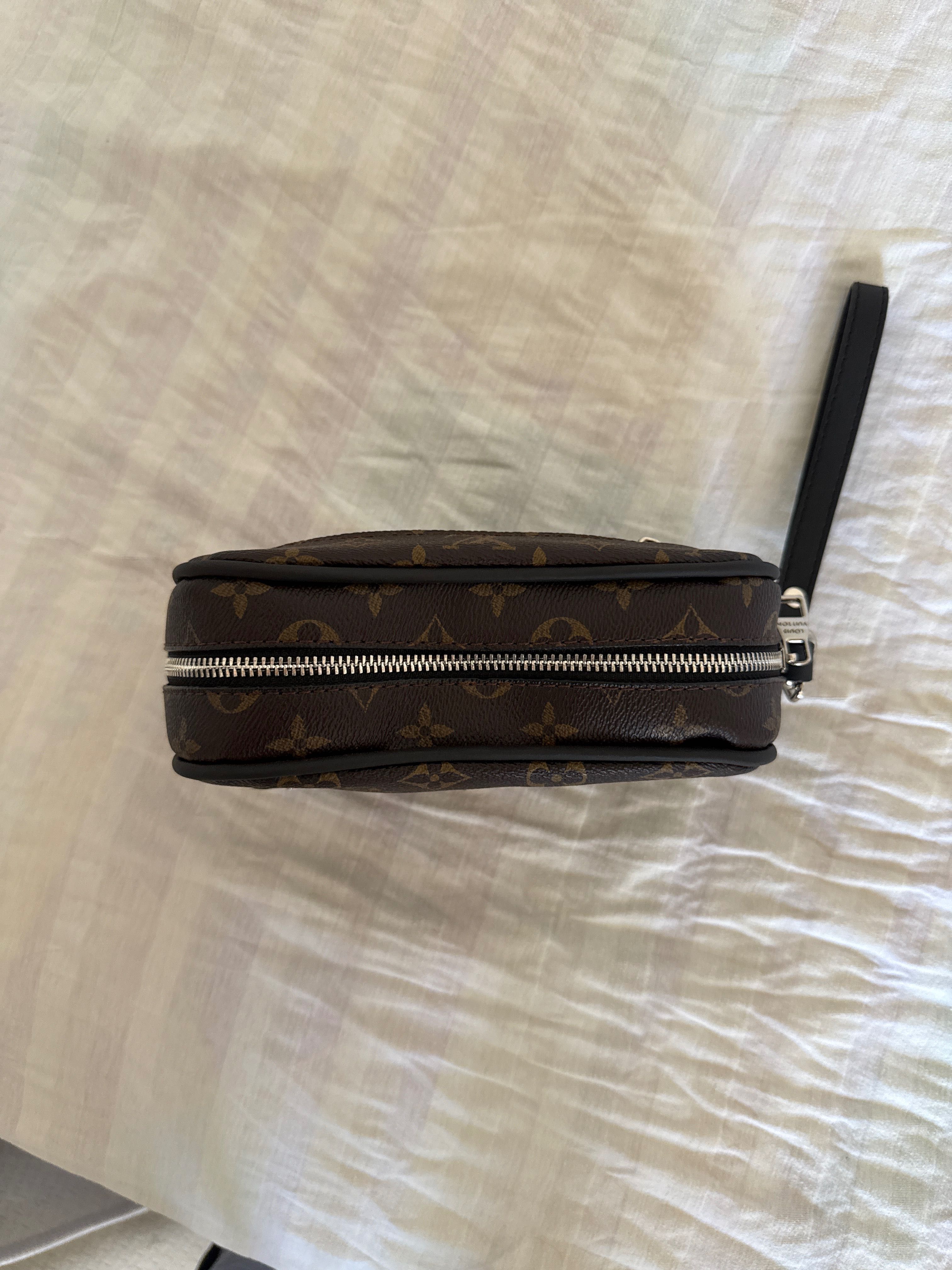 Louis Vuitton purse