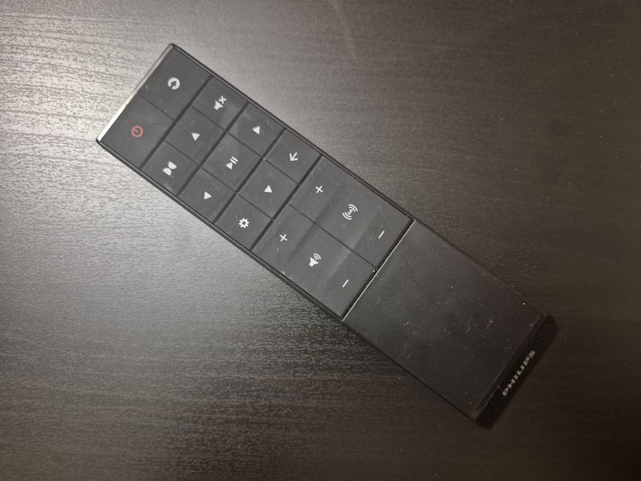 Soundbar Philips 8805 300W cu subwoofer wireless