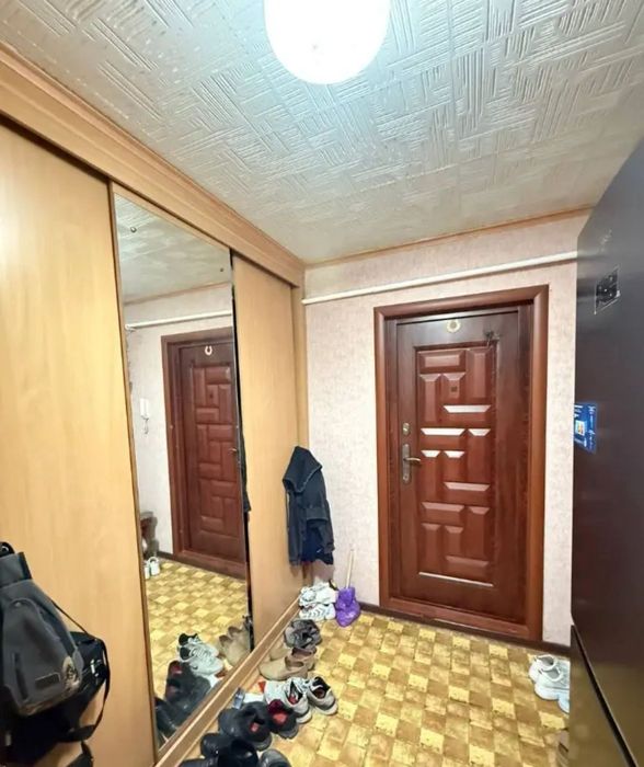 Продам квартиру КЖБИ
