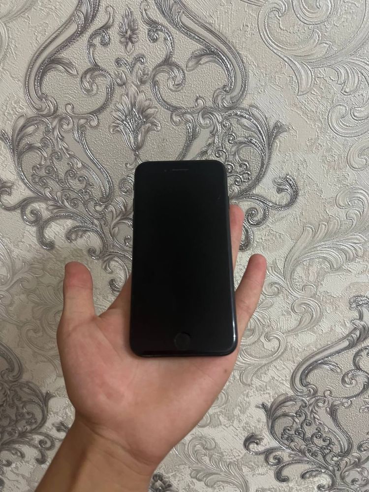 Iphone 7 sotiladi