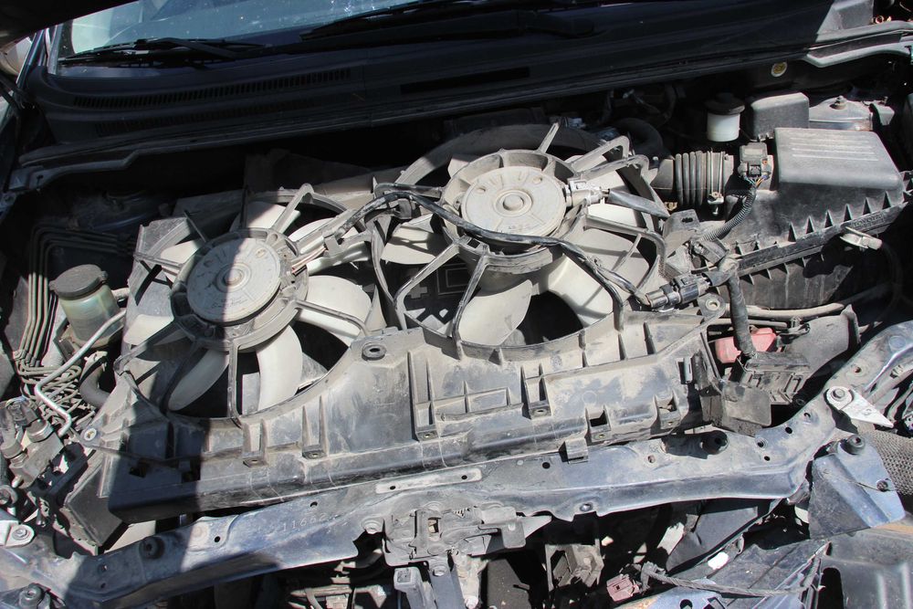 Тойота Версо 2.0 D-4D   - само на части Toyota Verso
