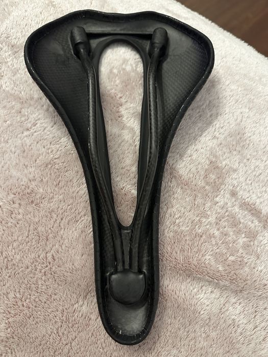 Sa bicicleta carbon  (noua,127 gr)