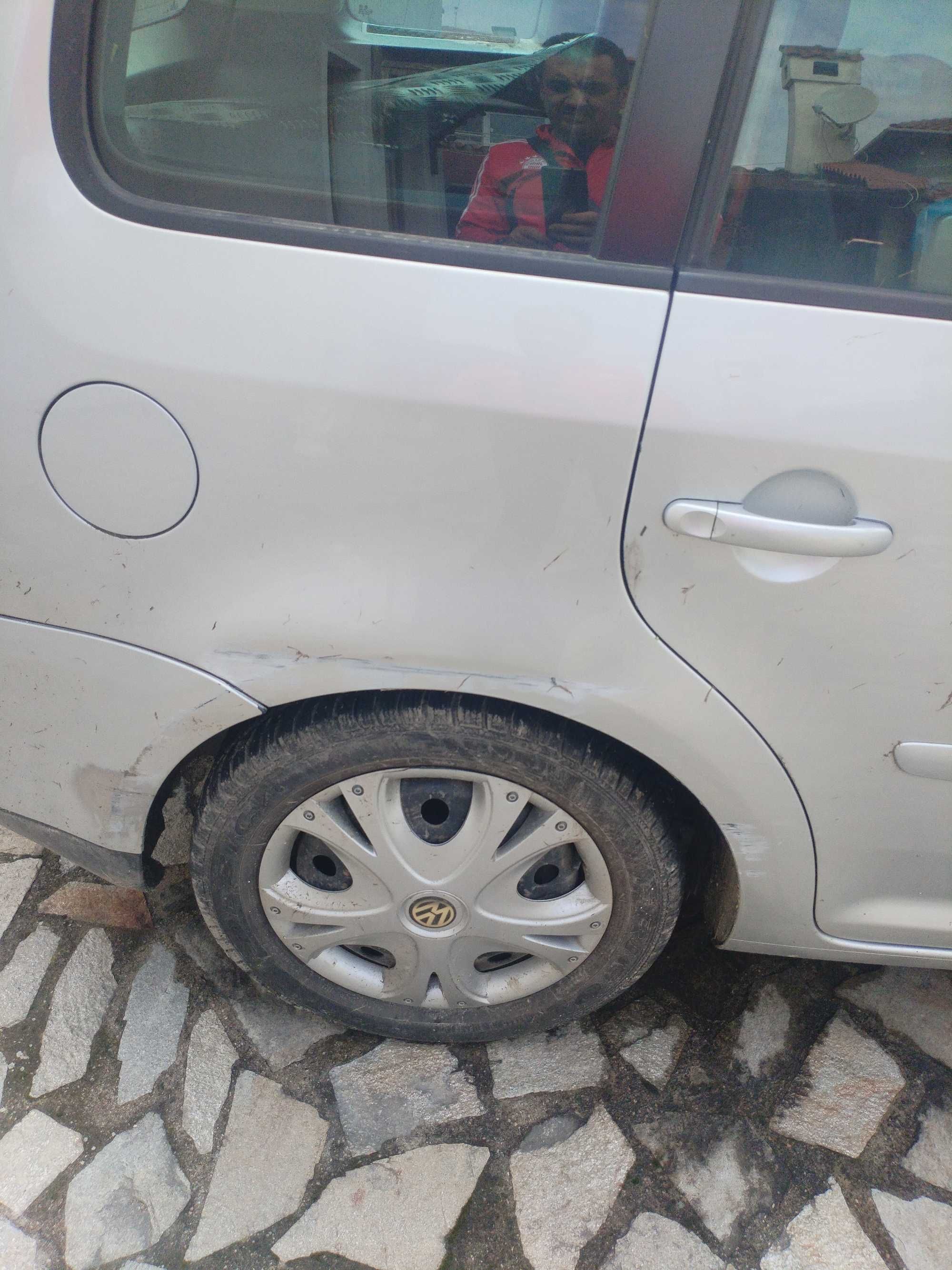 VW Touran на части снимка