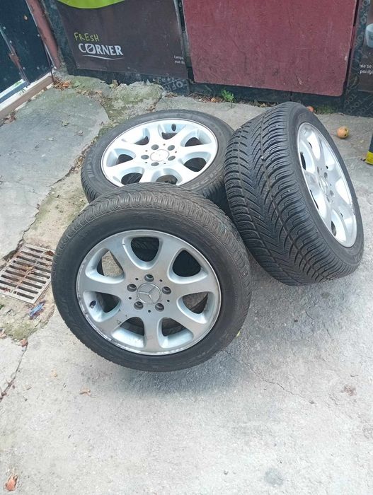 De vânzare roți Mercedes Benz la prețul de 1100 roni