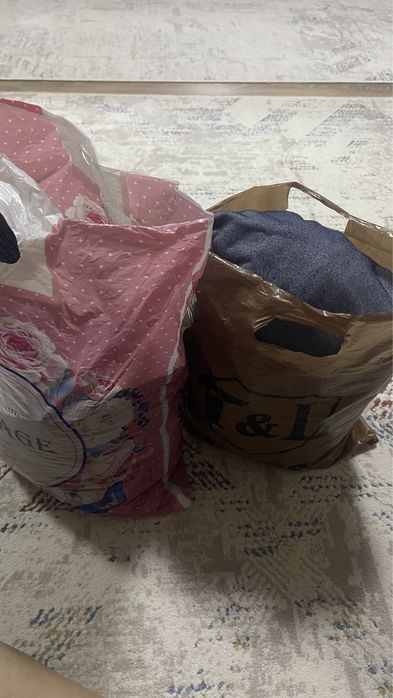 Отдам бесплатно женские вещи