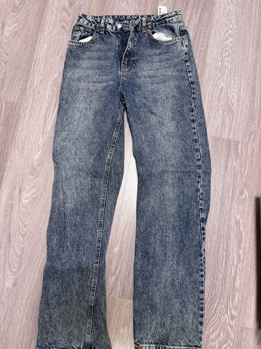 Нови стилни дънки