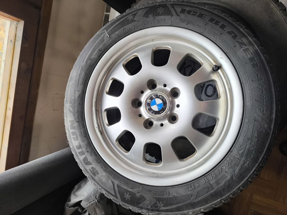 Оригинални джанти за БМВ 5х120 16 цола със зимни гуми