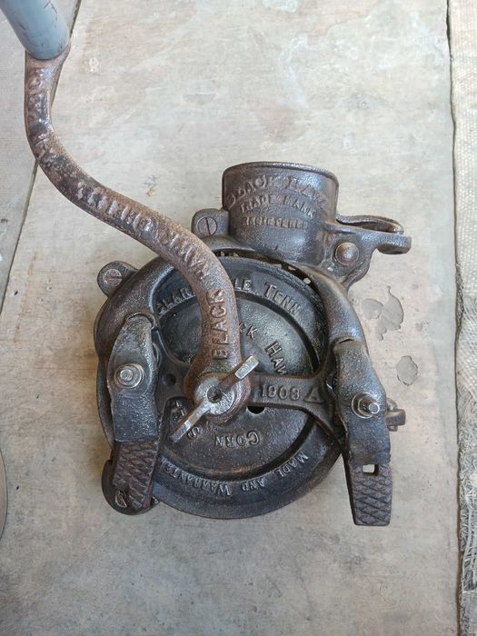 Sfarnitoare/despuitor de porumb