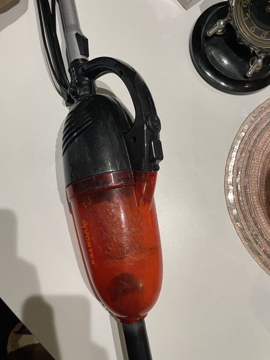 Aspirator vertical 2 in 1 VORTEX 1.3L, 600W